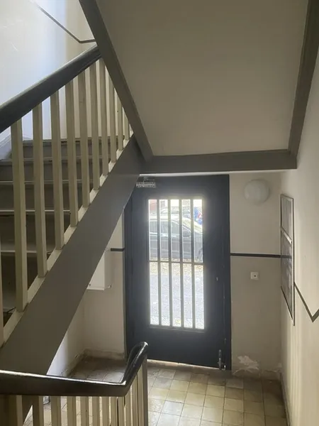 3 Zimmer mit Balkon + Einbauküche inkl. E-Geräte und Waschmaschine — photo 1
